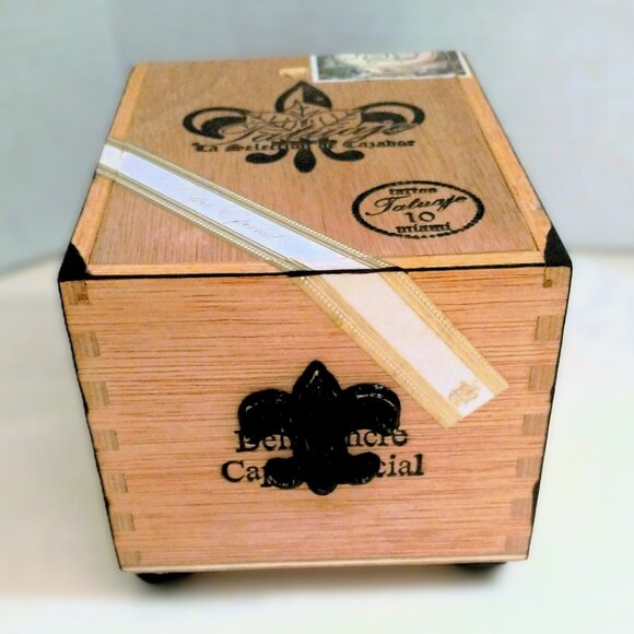 Suenos de Saundra Upcycled, RARE TATUAJE Cigar Box, Decor/ Storage - Picture 3 of 11